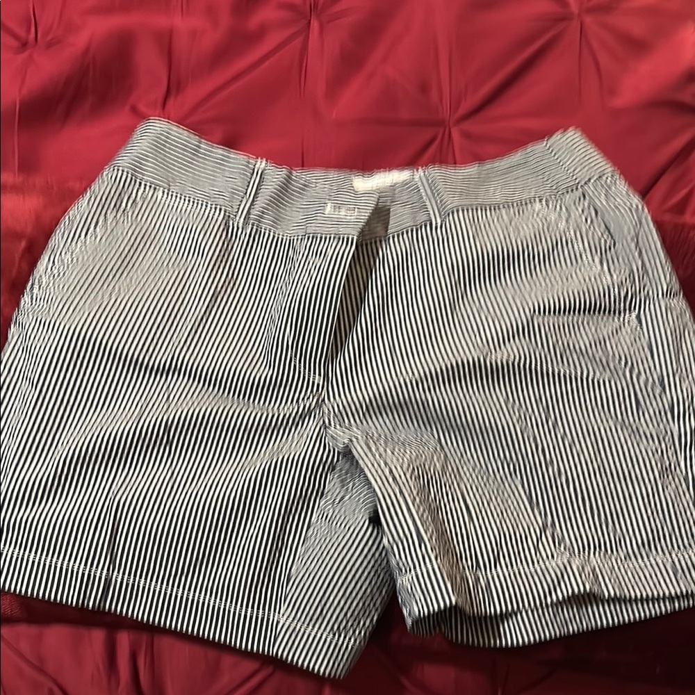 LOFT Black and White Striped Women's Bermudas